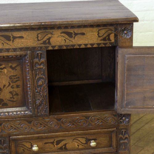 VICTORIAN CAROLEAN STYLE OAK CUPBOARD - ADDITIONAL PHOTO 2