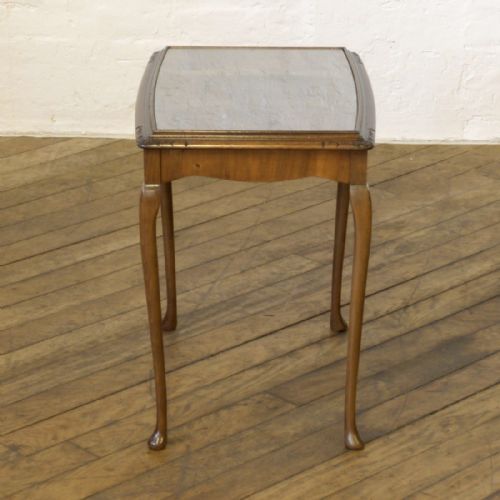 WALNUT NEST OF THREE TABLES - ADDITIONAL PHOTO 6