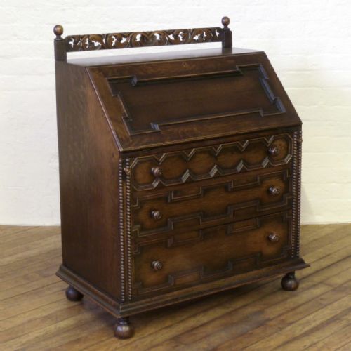 jacobean style oak bureau - CATEGORY: ANTIQUE BUREAU - DATED 1910