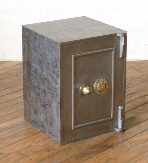 victorian steel safe - CATEGORY: ANTIQUE MISCELLANEOUS - DATED VICTORIAN