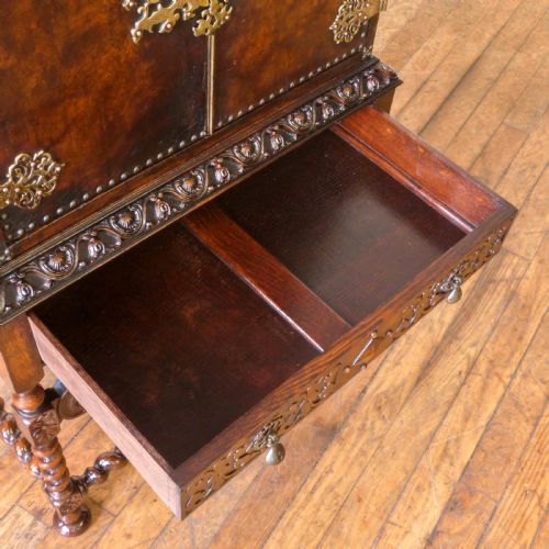 VICTORIAN CUPBOARD ON STAND - ADDITIONAL PHOTO 2