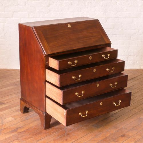 GEORGIAN MAHOGANY BUREAU - ADDITIONAL PHOTO 7
