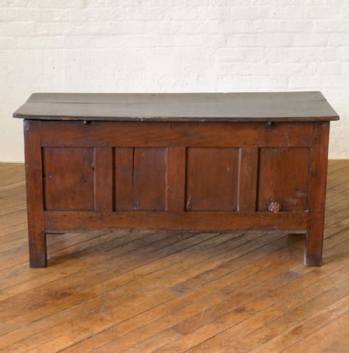 17TH CENTURY OAK COFFER - ADDITIONAL PHOTO 8