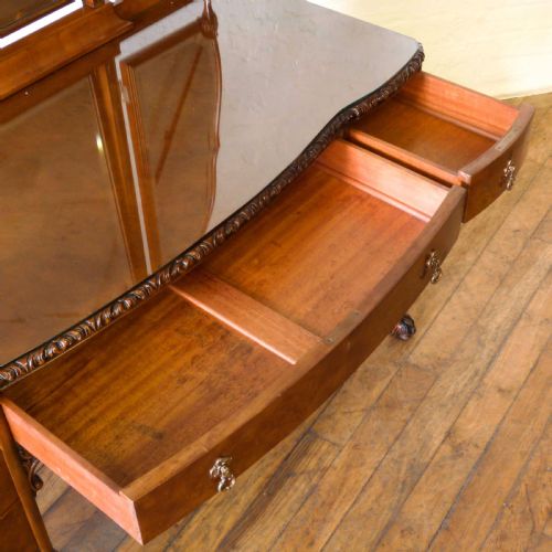 QUEEN ANNE STYLE WALNUT DRESSING TABLE - ADDITIONAL PHOTO 5