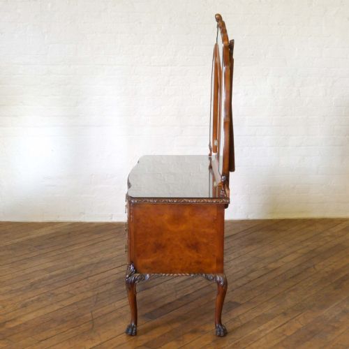 QUEEN ANNE STYLE WALNUT DRESSING TABLE - ADDITIONAL PHOTO 14