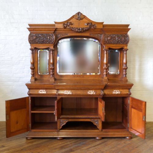 VICTORIAN POLLARD OAK SIDEBOARD - ADDITIONAL PHOTO 2