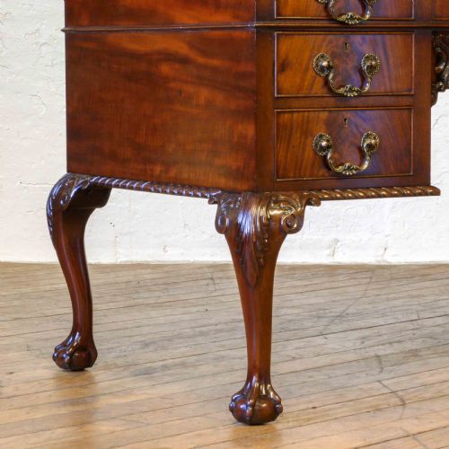 CHIPPENDALE STYLE MAHOGANY WRITING DESK - ADDITIONAL PHOTO 5