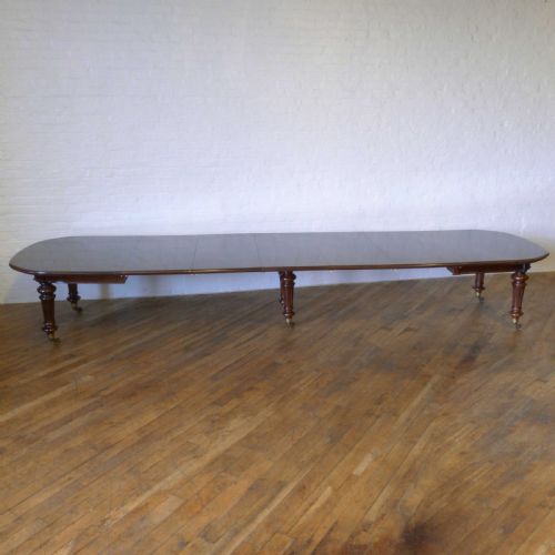 VICTORIAN EXTENDING MAHOGANY TABLE - ADDITIONAL PHOTO 1