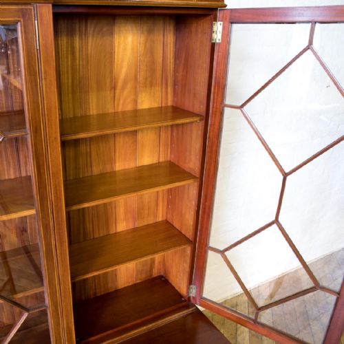 EDWARDIAN MAHOGANY BOOKCASE - ADDITIONAL PHOTO 6