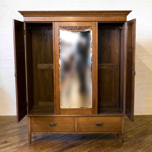 EDWARDIAN OAK WARDROBE - ADDITIONAL PHOTO 1