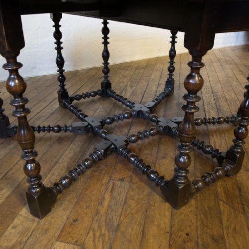 VICTORIAN OAK GATELEG TABLE - ADDITIONAL PHOTO 8