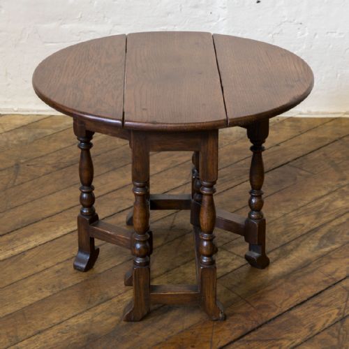 small occasional gateleg table - CATEGORY: ANTIQUE TABLES - DATED 1920