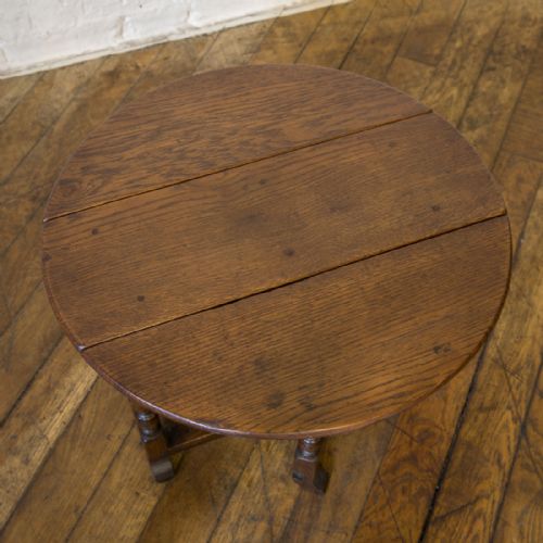 SMALL OCCASIONAL GATELEG TABLE - ADDITIONAL PHOTO 2