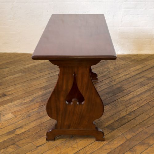 SMALL DINING TABLE - ADDITIONAL PHOTO 2