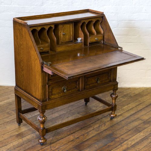 EDWARDIAN OAK BUREAU - ADDITIONAL PHOTO 1