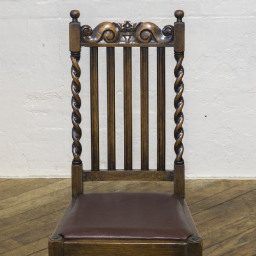 SET OF SIX JACOBEAN INFLUENCED OAK CHAIRS - ADDITIONAL PHOTO 2