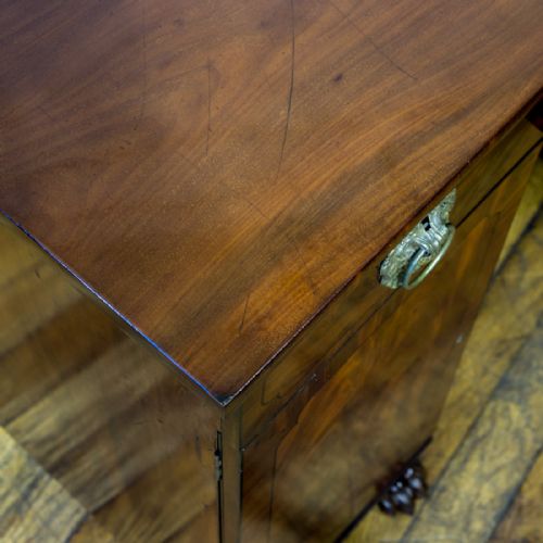 SMALL REGENCY TWIN PEDESTAL MAHOGANY SIDEBOARD - ADDITIONAL PHOTO 15