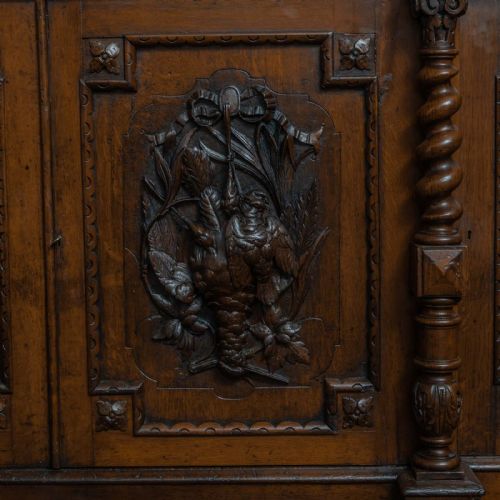 LATE VICTORIAN CARVED OAK BOOKCASE - ADDITIONAL PHOTO 2