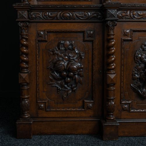 LATE VICTORIAN CARVED OAK BOOKCASE - ADDITIONAL PHOTO 4