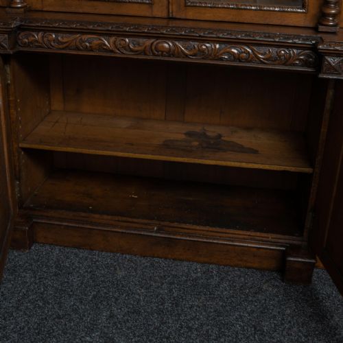LATE VICTORIAN CARVED OAK BOOKCASE - ADDITIONAL PHOTO 5