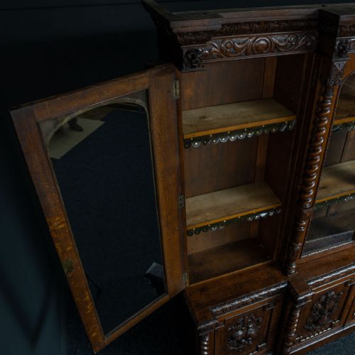 LATE VICTORIAN CARVED OAK BOOKCASE - ADDITIONAL PHOTO 8