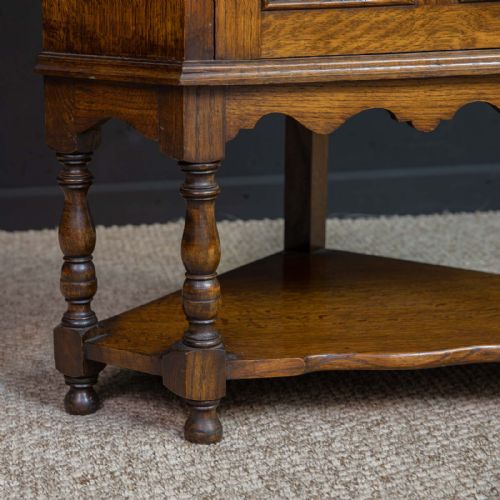 JACOBEAN STYLE OAK CORNER CUPBOARD - ADDITIONAL PHOTO 6