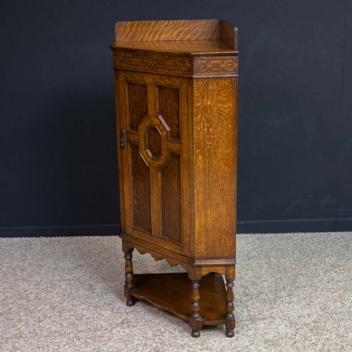 JACOBEAN STYLE OAK CORNER CUPBOARD - ADDITIONAL PHOTO 11