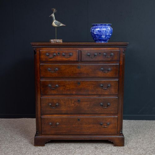 GEORGIAN OAK CHEST OF DRAWERS - ADDITIONAL PHOTO 1