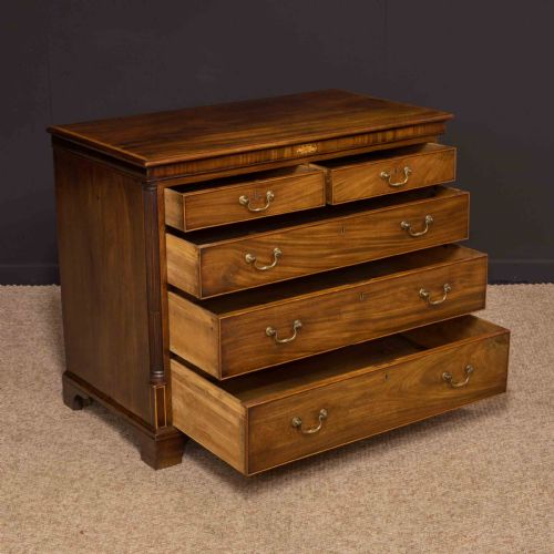 SMALL GEORGE 3RD MAHOGANY CHEST OF DRAWERS - ADDITIONAL PHOTO 19