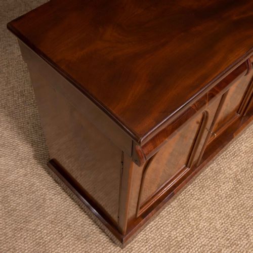 MID VICTORIAN MAHOGANY SIDEBOARD - ADDITIONAL PHOTO 11