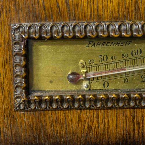 ART DECO OAK AND BRASS ANEROID BAROMETER - ADDITIONAL PHOTO 5
