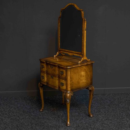 WALNUT DRESSING TABLE - ADDITIONAL PHOTO 1