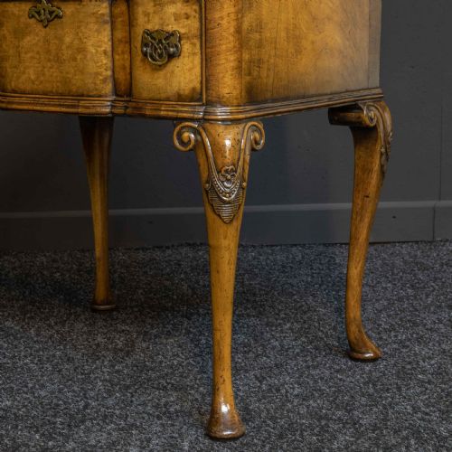 WALNUT DRESSING TABLE - ADDITIONAL PHOTO 12