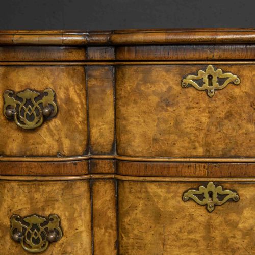 WALNUT DRESSING TABLE - ADDITIONAL PHOTO 13