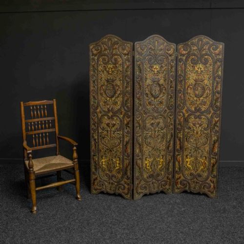 VICTORIAN EMBOSSED LEATHER SCREEN - ADDITIONAL PHOTO 1