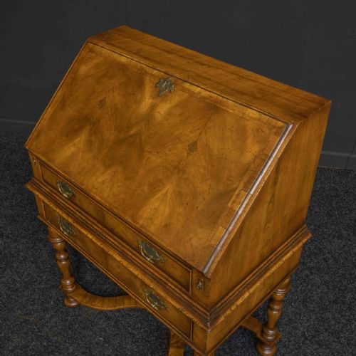 WILLIAM AND MARY STYLE WALNUT BUREAU - ADDITIONAL PHOTO 13