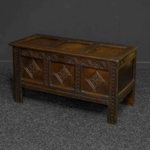 17TH CENTURY OAK KIST - ADDITIONAL PHOTO 4
