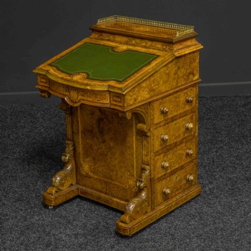 victorian walnut davenport - CATEGORY: ANTIQUE DESKS - DATED VICTORIAN
