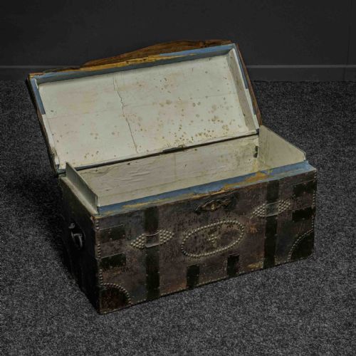 VICTORIAN STUDDED LEATHER TRUNK - ADDITIONAL PHOTO 1