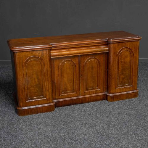victorian mahogany sideboard - CATEGORY: ANTIQUE SIDEBOARDS - DATED VICTORIAN