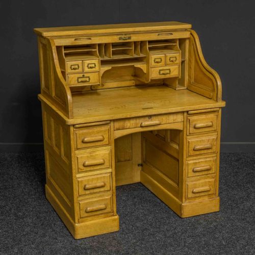 SMALL OAK ROLL TOP DESK - ADDITIONAL PHOTO 3