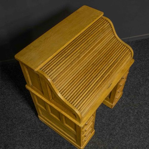 SMALL OAK ROLL TOP DESK - ADDITIONAL PHOTO 6