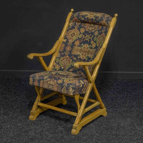 arts and crafts oak armchair - CATEGORY: ANTIQUE CHAIRS - DATED VICTORIAN