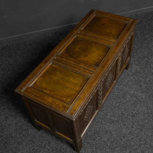 EARLY OAK KIST - ADDITIONAL PHOTO 5