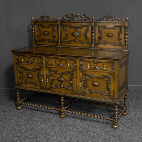 early 20th century jacobean style oak dresser - CATEGORY: ANTIQUE SIDEBOARDS - DATED 1920