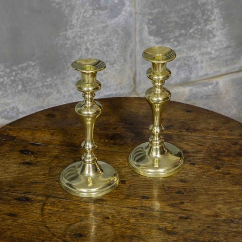 PAIR OF EARLY 19TH CENTURY BRASS CANDLESTICKS - ADDITIONAL PHOTO 5