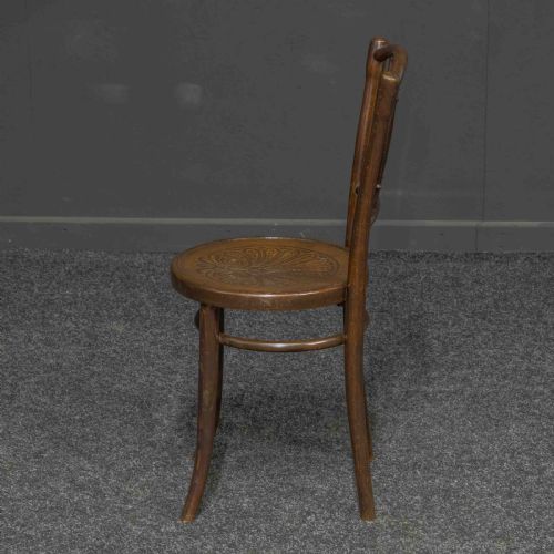 SET OF EIGHT THONET BENTWOOD CHAIRS - ADDITIONAL PHOTO 3