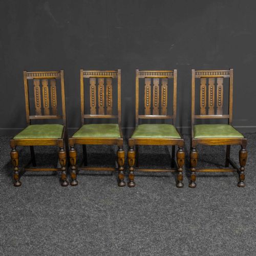 OAK DINING SET WITH TABLE AND FOUR CHAIRS - ADDITIONAL PHOTO 1