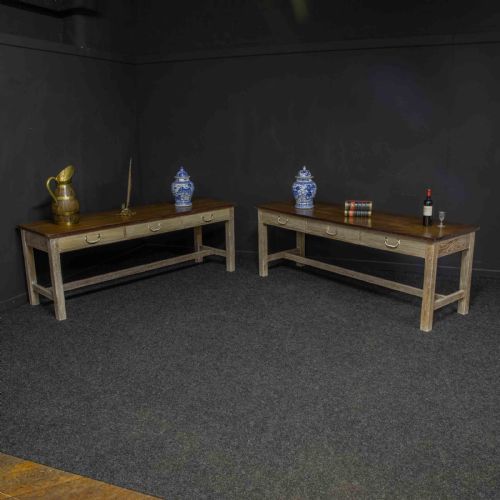 historic oak pair of tables - CATEGORY: ANTIQUE TABLES - DATED 1920
