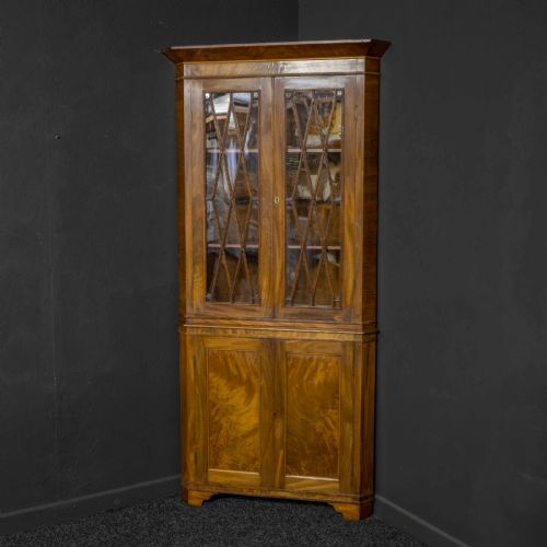 EARLY 19TH CENTURY MAHOGANY DOUBLE CORNER CUPBOARD - ADDITIONAL PHOTO 5